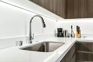 1500 Rycroft St, Honolulu, HI 96814 - Photo 9