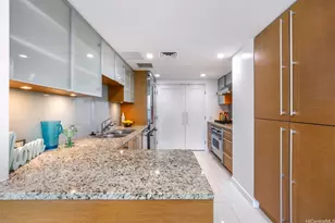 1177 Queen St, Honolulu, HI 96814 - Photo 9