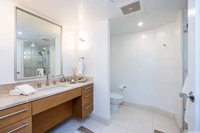 1177 Queen Street #2407, Honolulu, HI 96814 - Photo 21