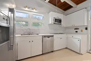 3003 Polohilani Pl, Honolulu, HI 96817 - Photo 7