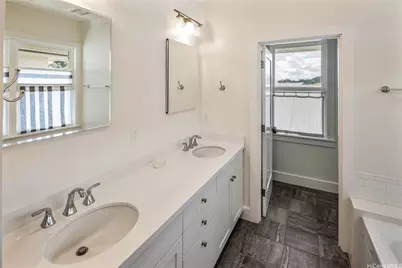 2463 Kekuanoni Street, Honolulu, HI 96813 - Photo 21