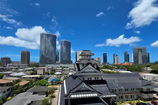 1122 Elm St, Honolulu, HI 96814 - Photo 1