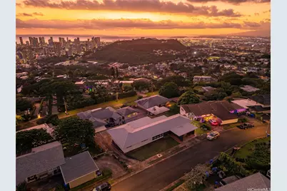 2641 Aaliamanu Place, Honolulu, HI 96813 - Photo 13
