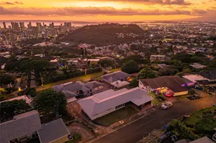 2641 Aaliamanu Pl, Honolulu, HI 96813 - Photo 13