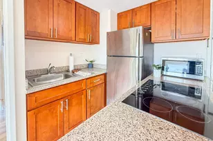 445 Seaside Ave, Honolulu, HI 96815 - Photo 7