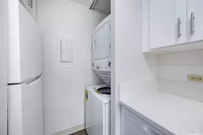 320 Liliuokalani Avenue #2405, Honolulu, HI 96815 - Photo 17