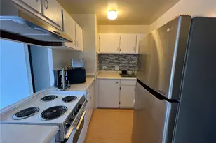 3045 Ala Napuaa Pl, Honolulu, HI 96818 - Photo 3