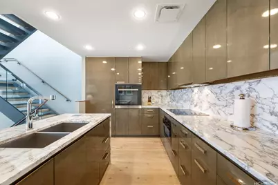 383 Kalaimoku Street #G, Honolulu, HI 96815 - Photo 11