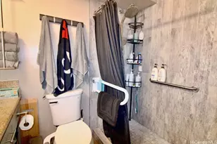 2421 Ala Wai Blvd, Honolulu, HI 96815 - Photo 19