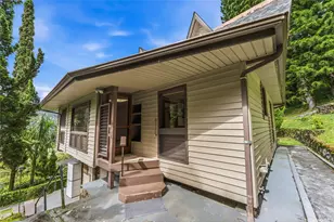 108 Meleana Pl, Honolulu, HI 96817 - Photo 19