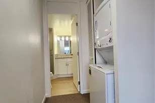 1750 Kalakaua Ave, Honolulu, HI 96826 - Photo 21