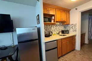 1700 Ala Moana Blvd, Honolulu, HI 96815 - Photo 3