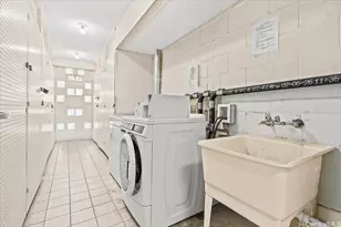 509 University Ave, Honolulu, HI 96826 - Photo 21