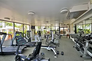 2045 Kalakaua Ave, Honolulu, HI 96815 - Photo 15