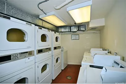 2045 Kalakaua Avenue #1404, Honolulu, HI 96815 - Photo 17