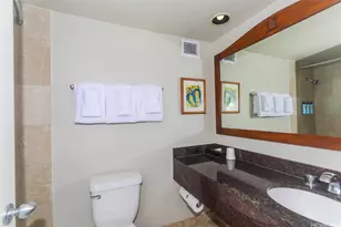 2045 Kalakaua Ave, Honolulu, HI 96815 - Photo 7