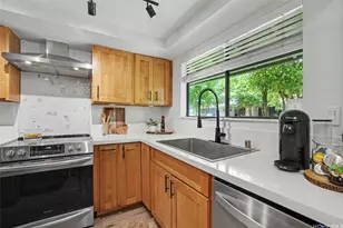 98-1698 Kaahumanu St, Pearl City, HI 96782 - Photo 9