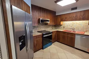 1525 Wilder Ave, Honolulu, HI 96822 - Photo 1