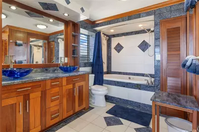 2240 Kuhio Avenue #3806, Honolulu, HI 96815 - Photo 15