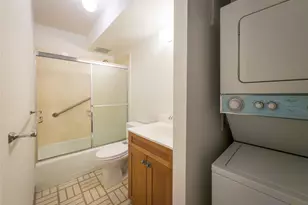 469 Ena Rd, Honolulu, HI 96815 - Photo 9