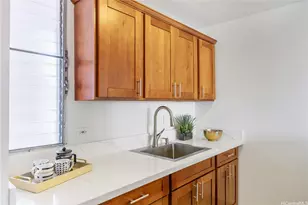 2439 Kapiolani Blvd, Honolulu, HI 96826 - Photo 9