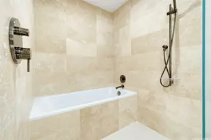 333 Ward Ave, Honolulu, HI 96814 - Photo 17
