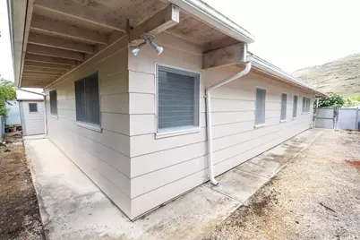 673 Hahaione Street, Honolulu, HI 96825 - Photo 19