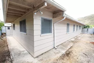 673 Hahaione St, Honolulu, HI 96825 - Photo 19