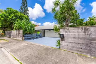 864 Nana Honua St, Honolulu, HI 96825 - Photo 1