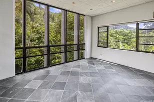 1 Kimo Dr, Honolulu, HI 96817 - Photo 3