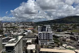 2724 Kahoaloha Ln, Honolulu, HI 96826 - Photo 3