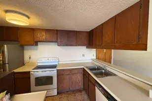 2724 Kahoaloha Ln, Honolulu, HI 96826 - Photo 7