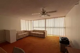 2724 Kahoaloha Ln, Honolulu, HI 96826 - Photo 3