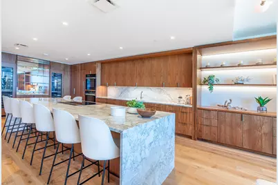 2139 Kuhio Avenue #PHB, Honolulu, HI 96815 - Photo 3
