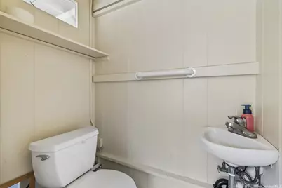 2815 Kahaloa Drive, Honolulu, HI 96822 - Photo 15