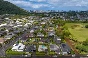2815 Kahaloa Dr, Honolulu, HI 96822 - Photo 3