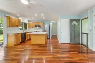 1254 Ulupii St, Kailua, HI 96734 - Photo 3