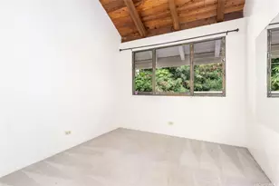 300 Kawaihae St, Honolulu, HI 96825 - Photo 17
