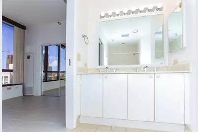 725 Kapiolani Boulevard #802, Honolulu, HI 96813 - Photo 11