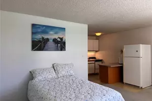 1560 Kanunu St, Honolulu, HI 96814 - Photo 3