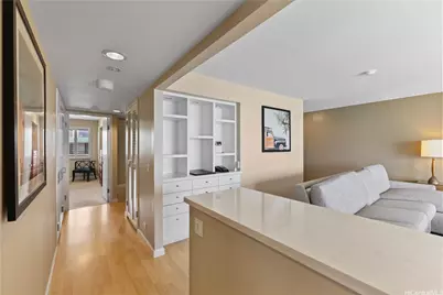 2470 Kalakaua Avenue #2004, Honolulu, HI 96815 - Photo 5