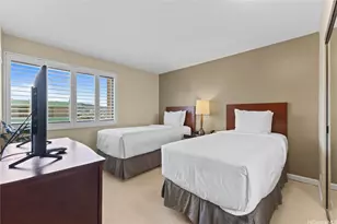 2470 Kalakaua Ave, Honolulu, HI 96815 - Photo 1
