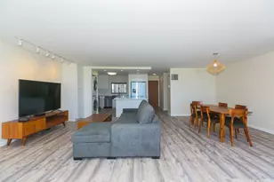1910 Ala Moana Blvd, Honolulu, HI 96815 - Photo 5