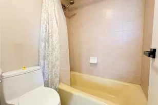 400 Hobron Ln, Honolulu, HI 96815 - Photo 15