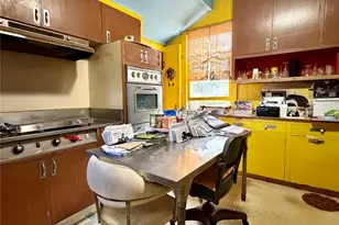 2420 E Manoa Rd, Honolulu, HI 96822 - Photo 9