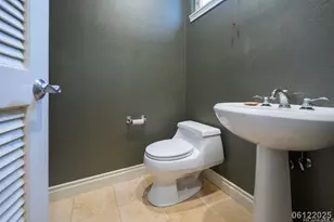 1058 Koko Kai Pl, Honolulu, HI 96825 - Photo 21