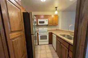 555 Hahaione St, Honolulu, HI 96825 - Photo 5