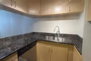 876 Curtis St, Honolulu, HI 96813 - Photo 1