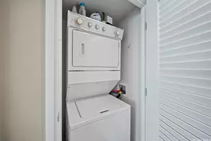 1177 Queen St, Honolulu, HI 96814 - Photo 23