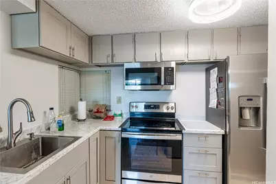 2724 Kahoaloha Lane #705, Honolulu, HI 96826 - Photo 9